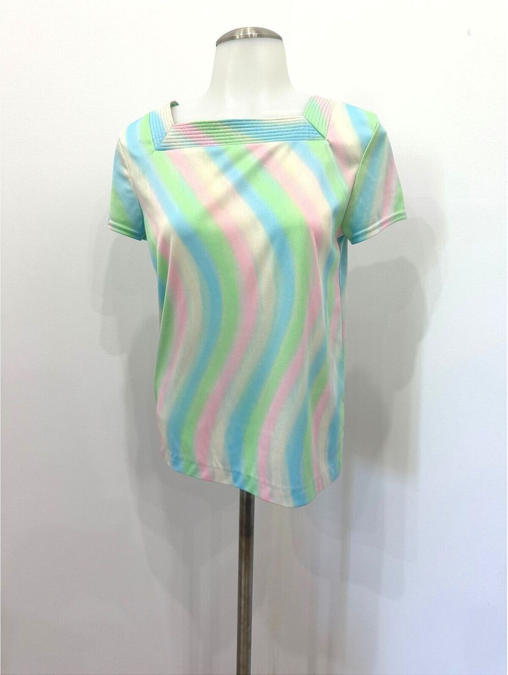 70s Vintage Style Pastel Striped Short Sleeve Top Size Large